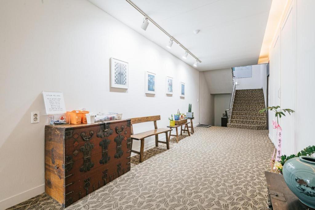 Hotel Gaon J Stay Согвипхо Экстерьер фото